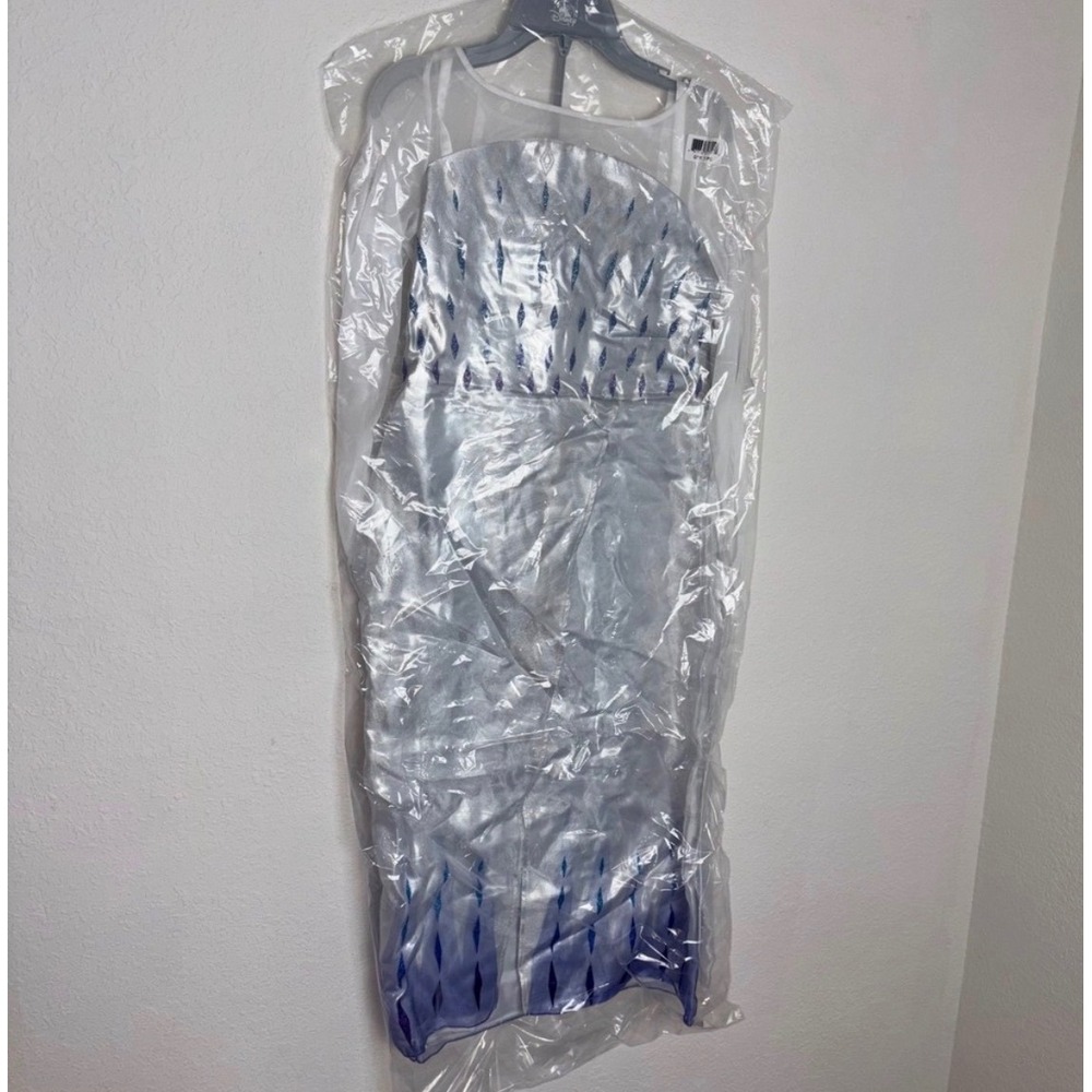 Disney Elsa Frozen 2 Costume Dress age 9/10 Silver Blue NEW Glitter Cape